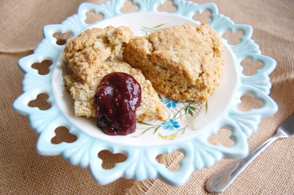 Oatmeal Nutmeg Scone